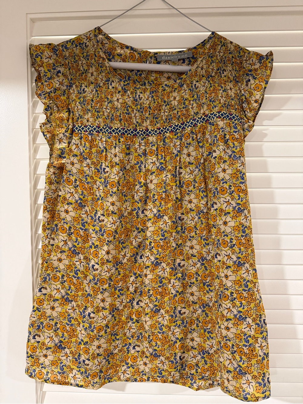 Daniel Rainn women’s Yellow Floral Smocked top